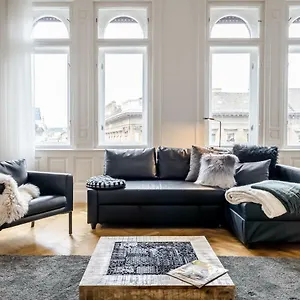  Apartamento Bpr Luxe De Noir Et Blanc Hungría